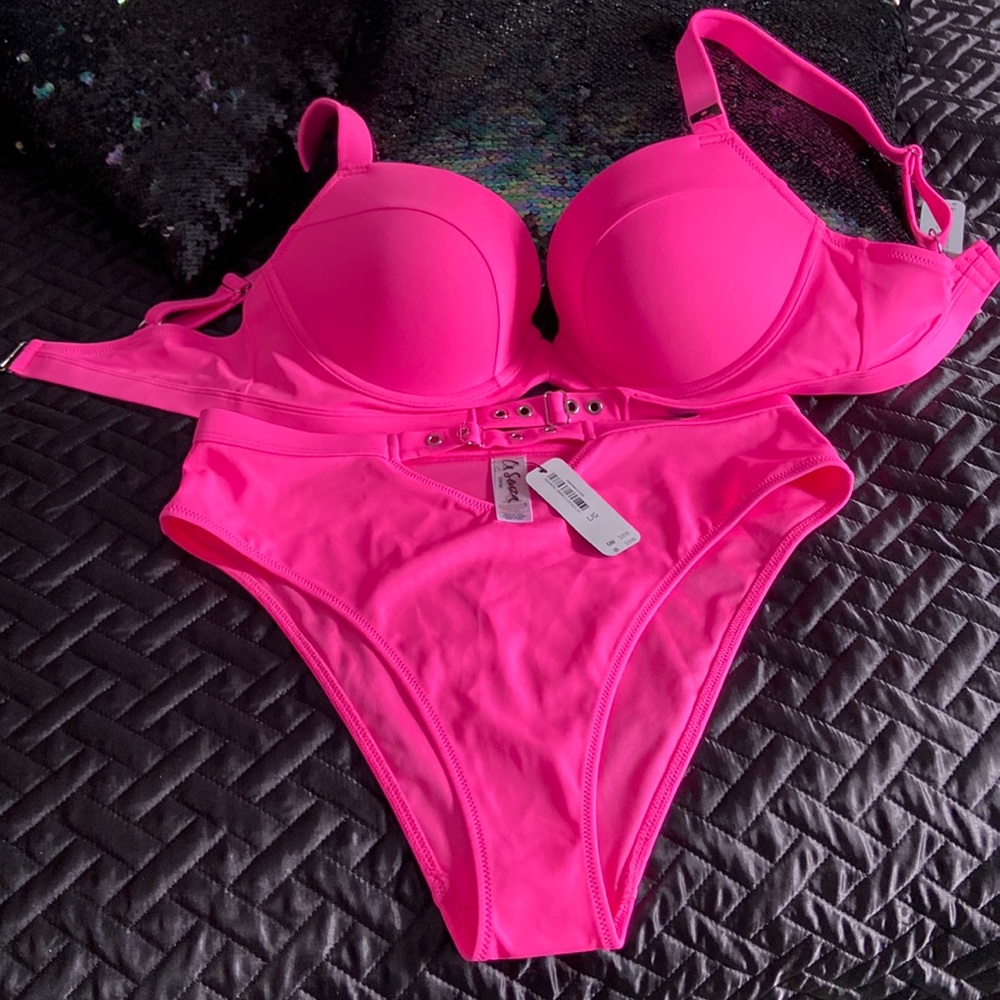 NWT Bright pink bikini